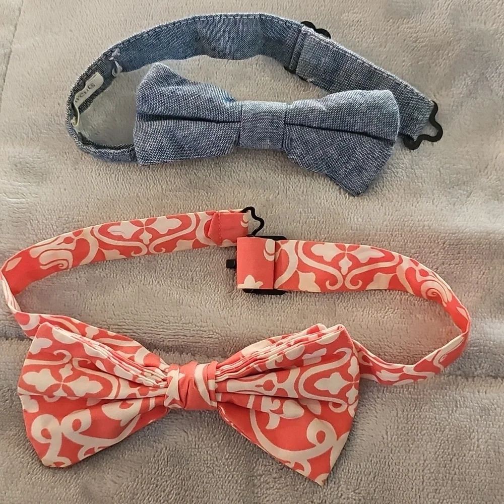 GUC Pair of Little Boys Clip Bowties